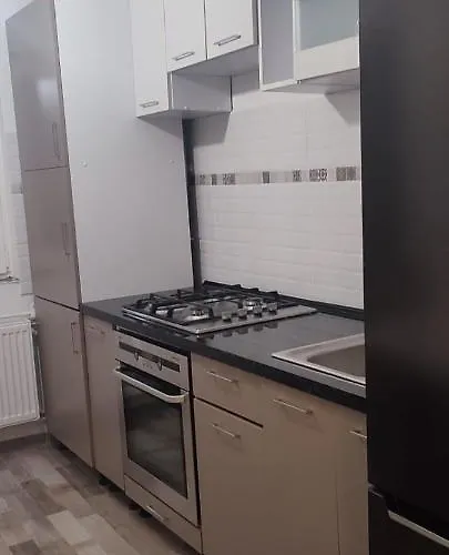 Apartament Mara *